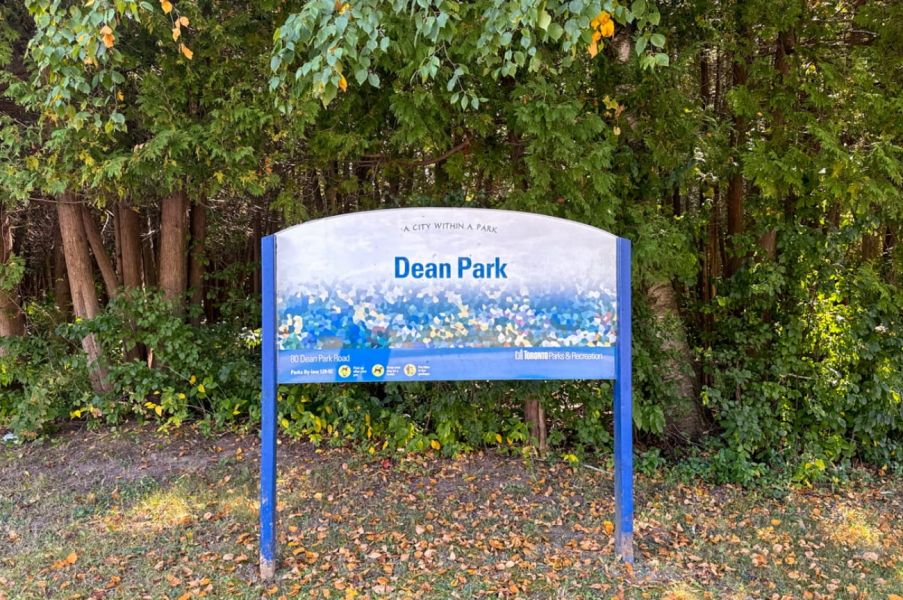 Photo of Dean Park