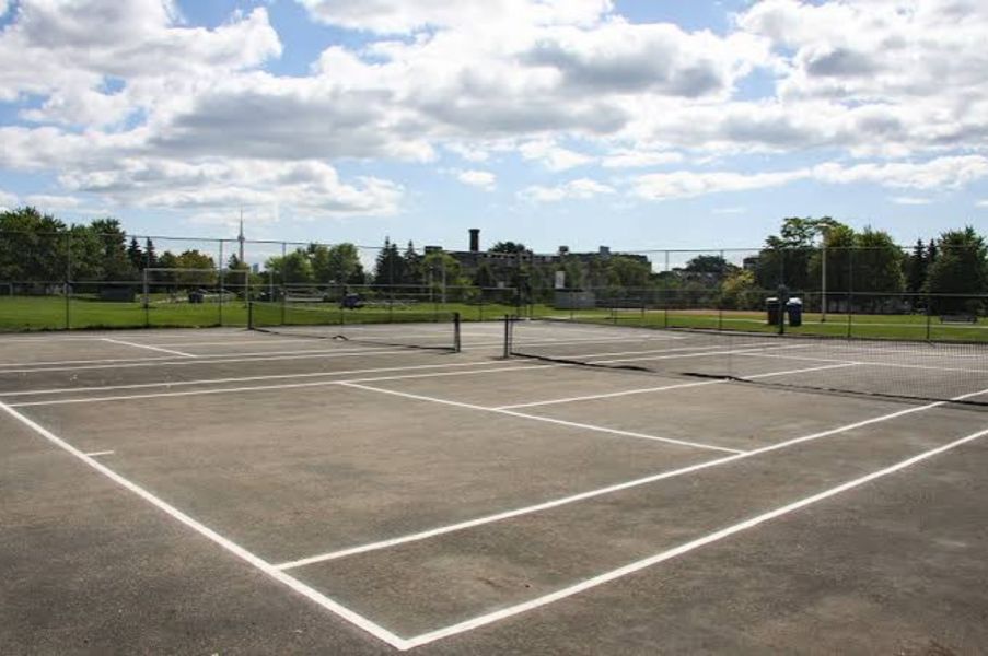 Photo of Sorauren Avenue Park